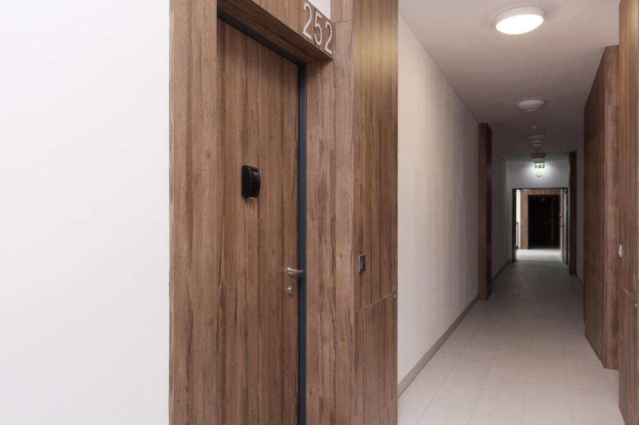 Apartments Business Center Wola Ordona By Renters วอร์ซอ ภายนอก รูปภาพ